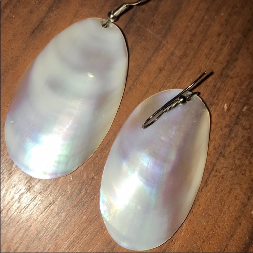 Shell earrings silver hooks - Picture 2 of 5
